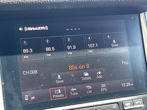 Used 2018 Porsche Macan image 20