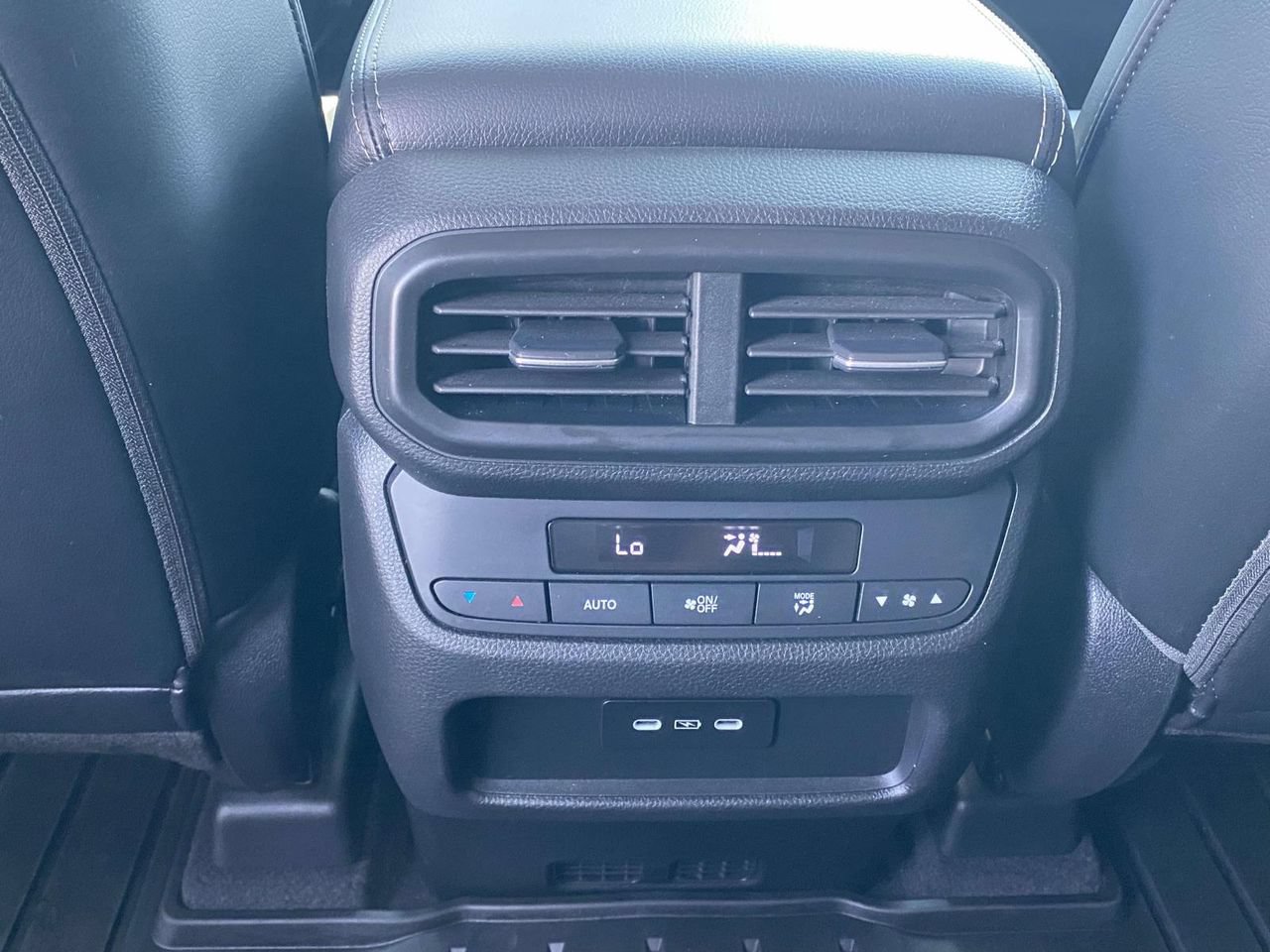 Used 2024 Honda Pilot EX-L image 12