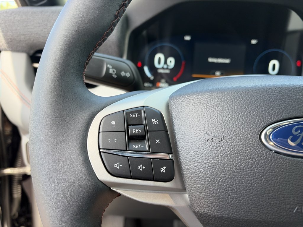 New 2027 Ford Explorer Active w/ Active Comfort Package RWD image 20