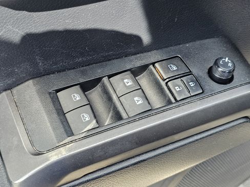 Used 2019 Toyota Tacoma TRD Sport image 14