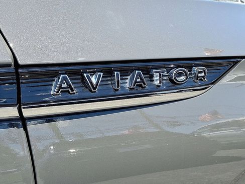 Used 2021 Lincoln Aviator Black Label w/ Dynamic Handling Package AWD/4WD image 24