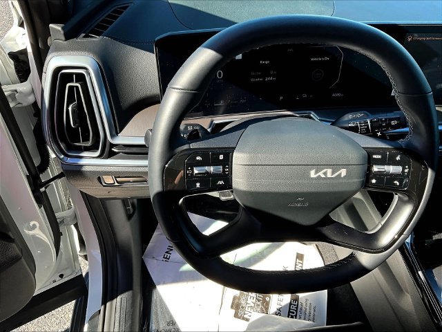 Certified 2026 Kia Sorento SX Prestige AWD/4WD image 14