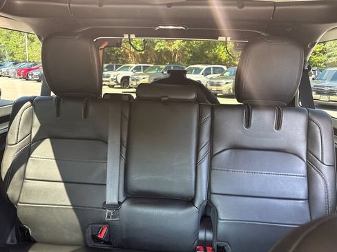 Used 2023 Jeep Wrangler Unlimited Sahara AWD/4WD image 34