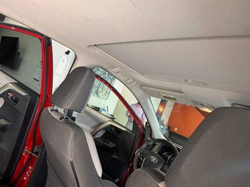 Used 2013 Toyota RAV4 XLE FWD image 33