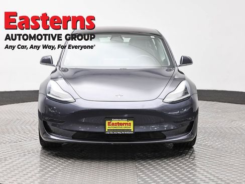 Used 2018 Tesla Model 3 Performance image 2