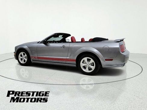 Used 2007 Ford Mustang GT RWD image 5