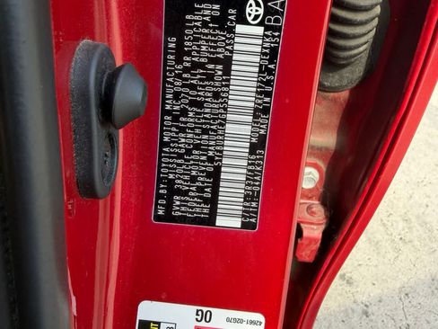 Used 2016 Toyota Corolla LE FWD image 23