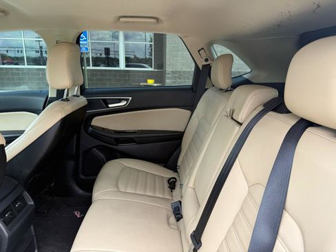 Used 2020 Ford Edge SEL FWD image 9