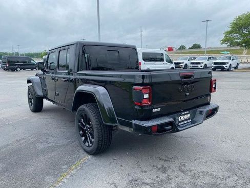 Used 2021 Jeep Gladiator Overland AWD/4WD image 5