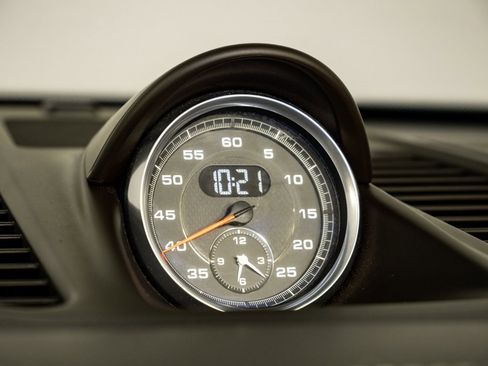 Used 2016 Porsche 911 Turbo image 14