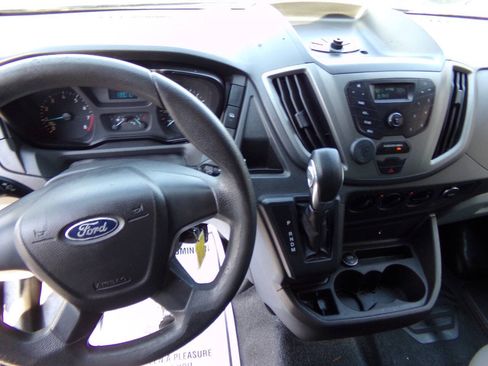 Used 2016 Ford Transit 250 130 Medium Roof RWD image 38