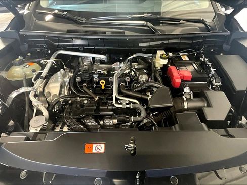 New 2025 Mitsubishi Outlander SE image 11