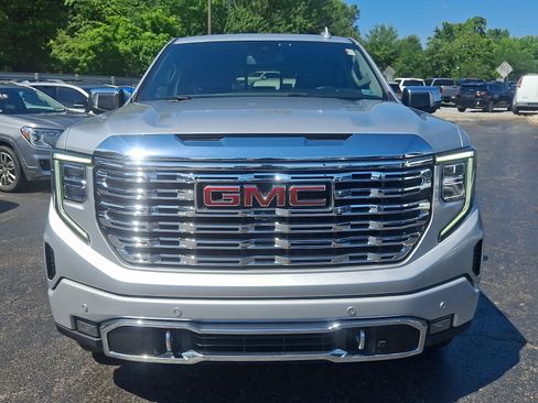 Used 2022 GMC Sierra 1500 Denali AWD/4WD image 2