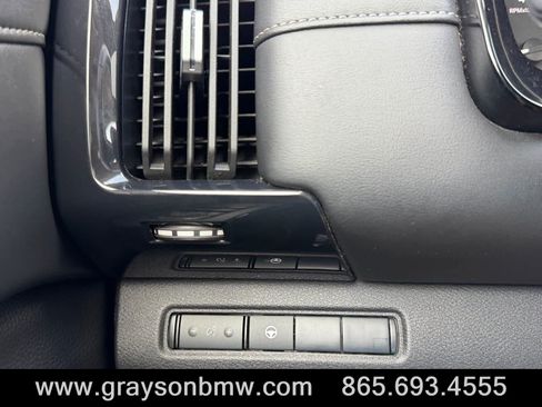 Used 2024 Nissan Pathfinder SV FWD image 22