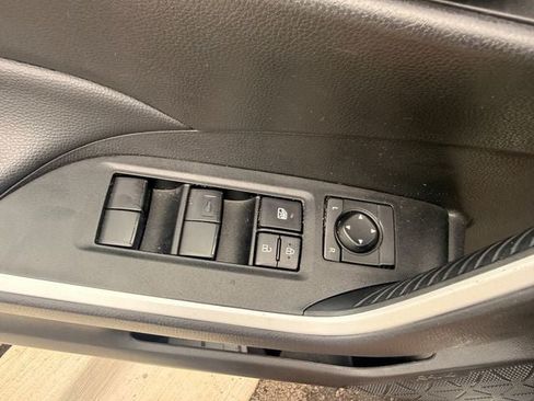 Used 2025 Toyota RAV4 LE FWD image 8