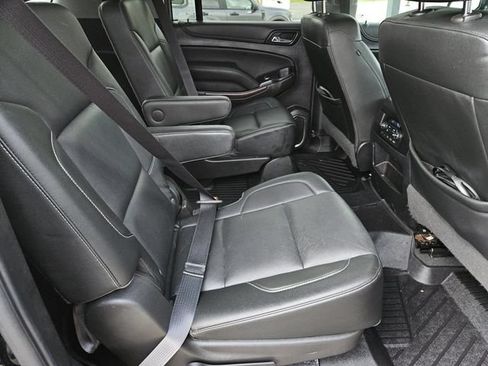 Used 2019 GMC Yukon XL SLT w/ Premium Edition RWD image 35
