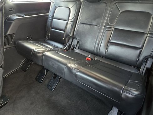 Used 2023 Lincoln Navigator Reserve image 29
