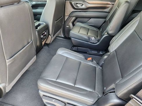 Used 2024 Chevrolet Tahoe Z71 w/ Luxury Package AWD/4WD image 30