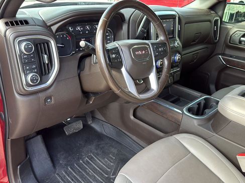 Used 2021 GMC Sierra 1500 SLT AWD/4WD image 17