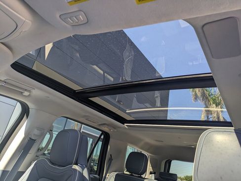 Certified 2022 Lincoln Navigator Black Label AWD/4WD image 25