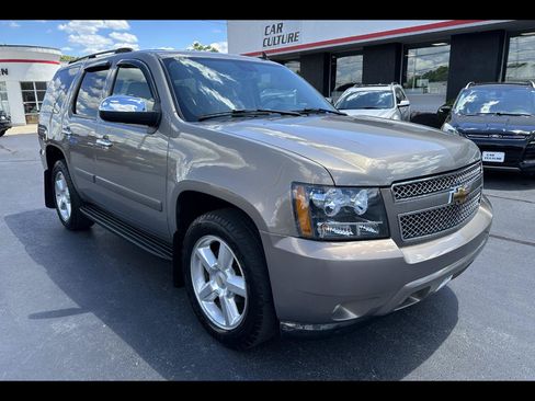 Used 2007 Chevrolet Tahoe LTZ w/ LTZ Preferred Equipment Group AWD/4WD image 1