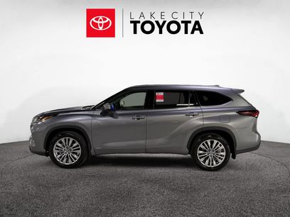New 2026 Toyota Highlander Platinum