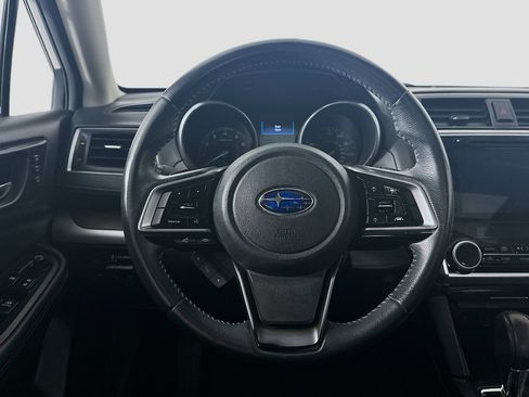 Used 2018 Subaru Outback 3.6R Limited AWD/4WD image 18