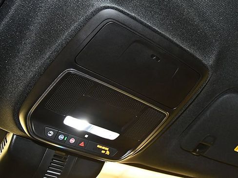 Used 2026 Chevrolet Traverse High Country w/ LPO, Floor Liner Package AWD/4WD image 25