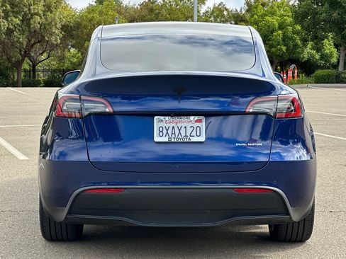 Used 2021 Tesla Model Y Long Range AWD/4WD image 5