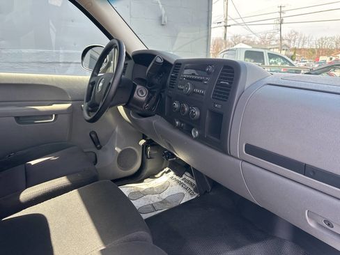 Used 2013 Chevrolet Silverado 1500 W/T image 20