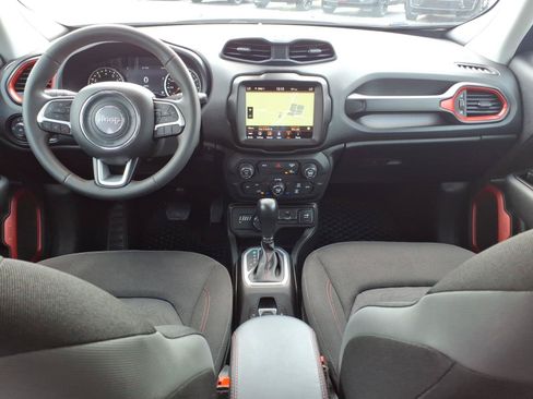 Used 2023 Jeep Renegade Trailhawk AWD/4WD image 12