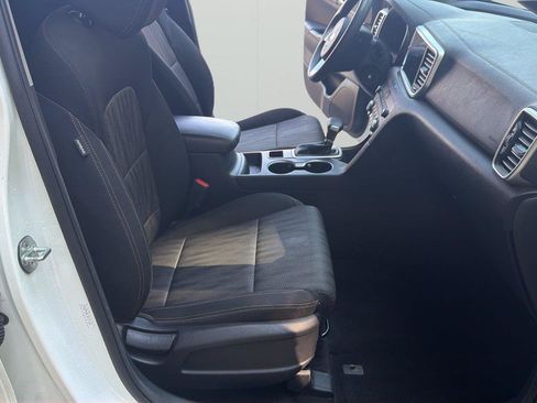 Used 2022 Kia Sportage LX FWD image 14