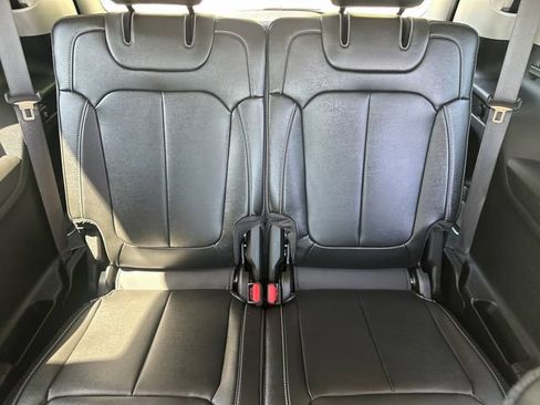 Used 2023 Jeep Grand Cherokee L Limited AWD/4WD image 22
