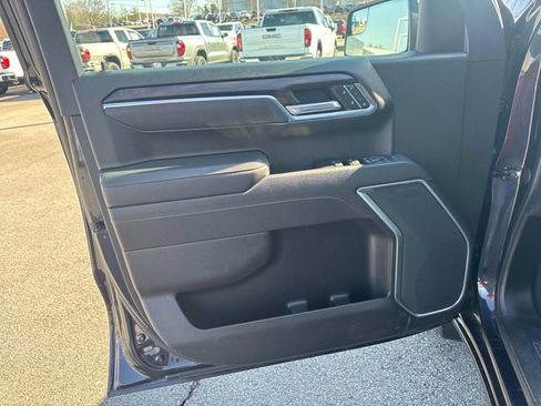 Certified 2025 GMC Sierra 1500 SLT image 20
