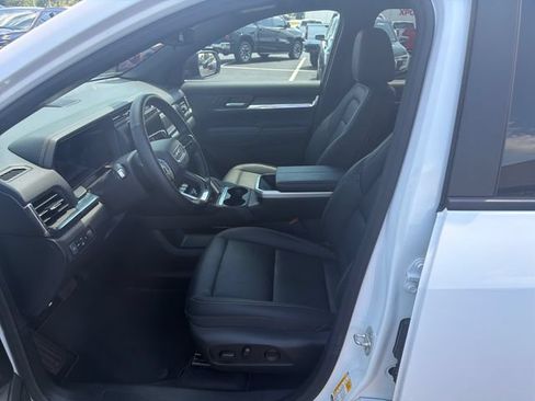 Used 2026 GMC Terrain Elevation w/ Elevation Premium Package AWD/4WD image 11