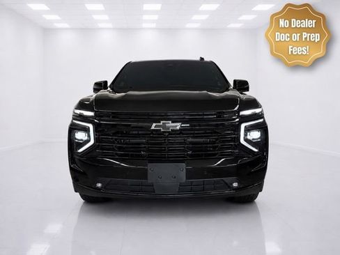 Used 2026 Chevrolet Suburban RST AWD/4WD image 2
