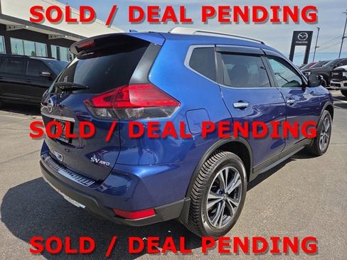 Used 2017 Nissan Rogue SV AWD/4WD image 5