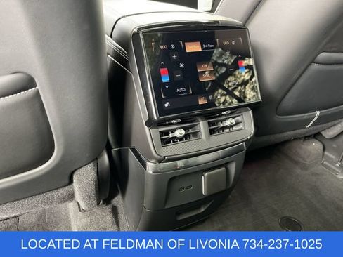 Used 2026 Cadillac Vistiq Sport w/ LPO, Floor Liner Package AWD/4WD image 21