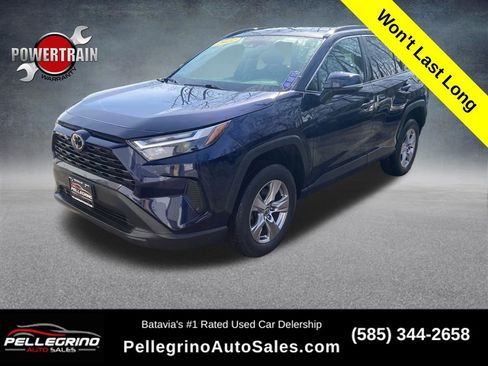 Used 2022 Toyota RAV4 XLE AWD/4WD image 1