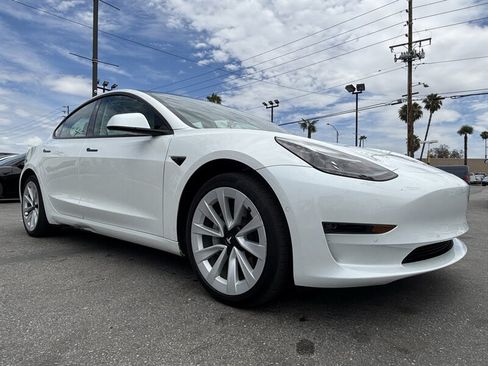 Used 2022 Tesla Model 3 Long Range AWD/4WD image 8