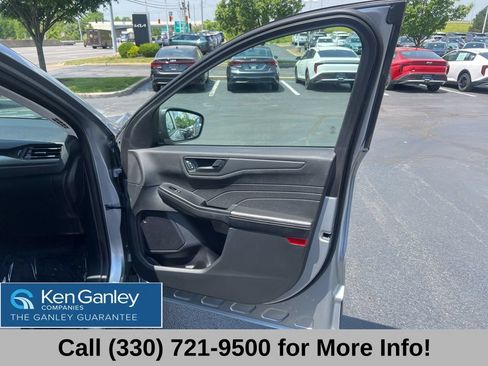 Used 2023 Ford Escape Active AWD/4WD image 57
