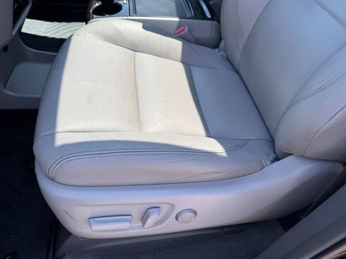 Used 2017 Toyota Sienna XLE FWD image 16