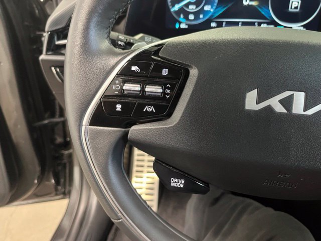 Used 2024 Kia Niro Wave FWD image 25