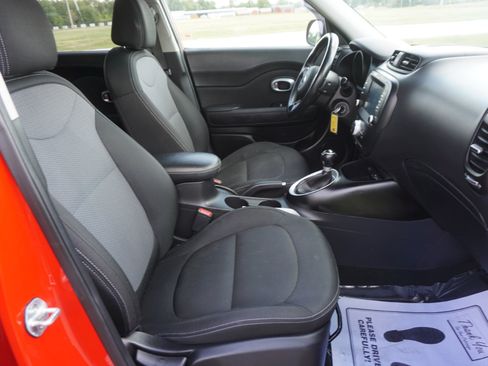 Used 2019 Kia Soul + image 22