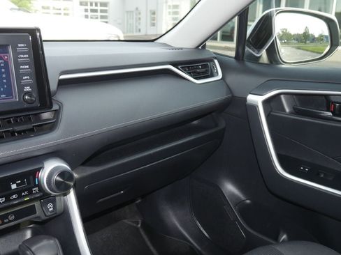 Used 2019 Toyota RAV4 LE w/ All Weather Liner Package AWD/4WD image 42