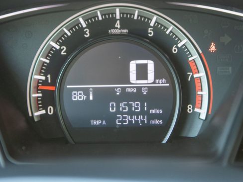 Used 2018 Honda Civic Sport image 30