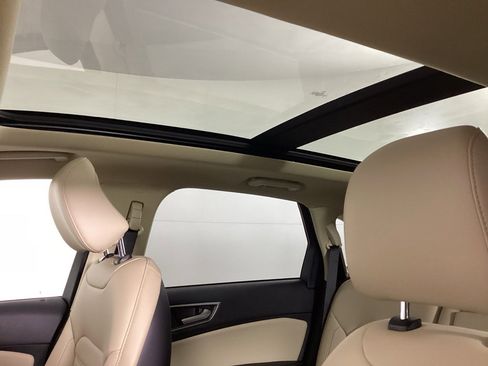 Used 2023 Ford Edge SEL w/ Convenience Package image 30