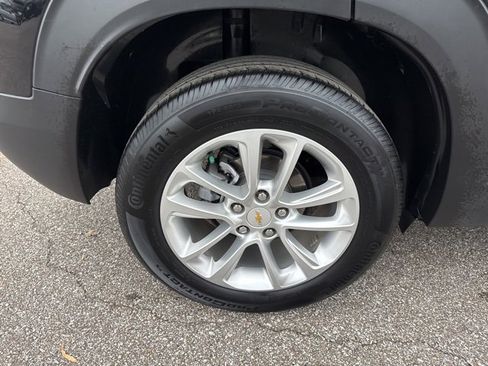Used 2024 Chevrolet TrailBlazer LS w/ LS Convenience Package image 32