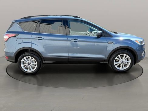 Used 2018 Ford Escape SE image 7