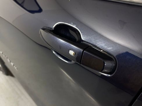 Used 2020 Chevrolet Equinox LS image 12